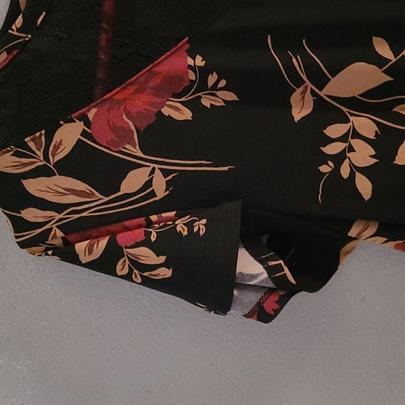 Dress - Picture 3 of 5